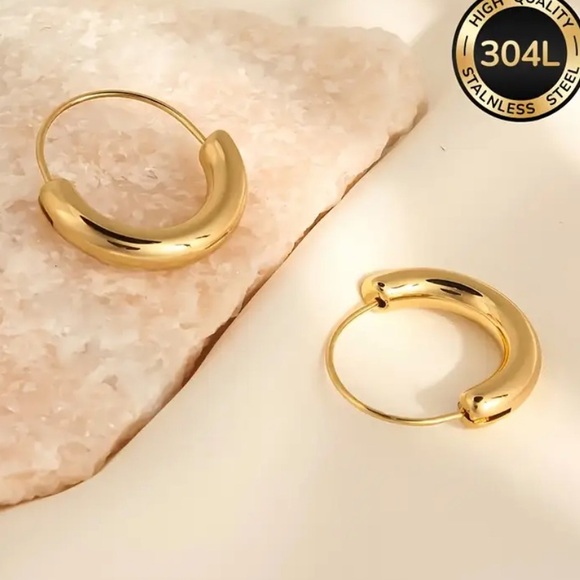 18k Stainless Steel Gold Hoop Earrings 1” - Picture 3 of 4